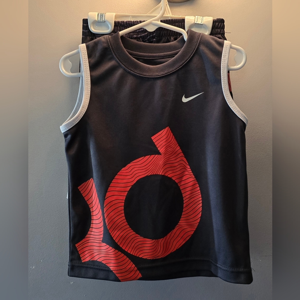 Nike Boys 3T Shorts Tank Grey Orange Athletic Outfit